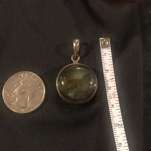 Labradorite  Pendant. - Picture 8 of 8